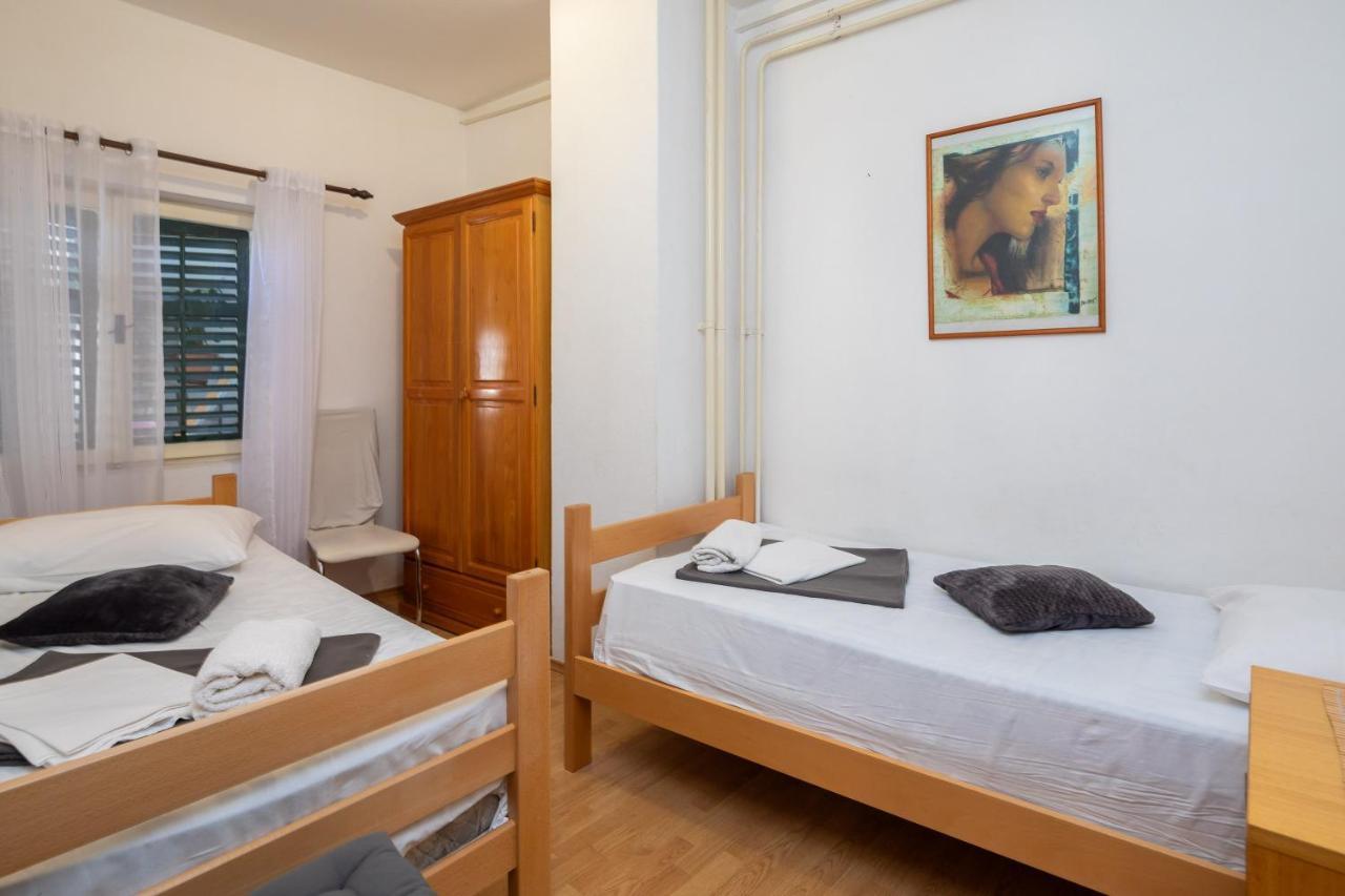 Beach Apartments Borovina Stanici Exterior photo